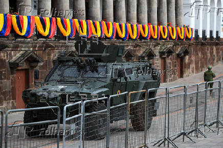 El palacio de Gobierno de Ecuador amanece con un fuerte resguardo policial