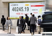 Tokyo stock market recovers to the 40,000-yen level for the first time since 30 December