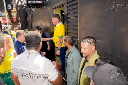 Bolsonaro faz campanha para Coronel Fbio em So Jos do Rio Preto