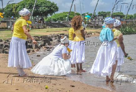 RELIGIAO / OXUM / FE / OFERENDA