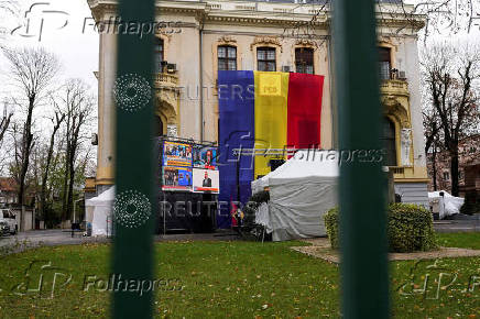 Far-right NATO critic seen winning Romanian presidential vote