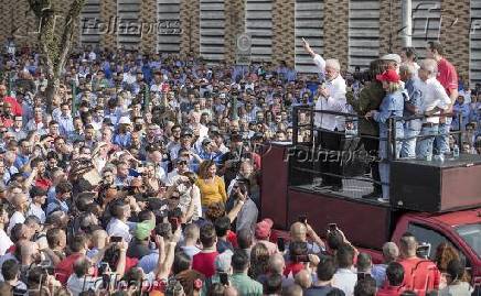 Lula discursa na fbrica da Volkswagen