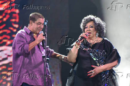 Zeca Pagodinho e Alcione se apresentam no palco Sunset