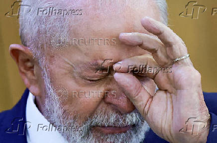 FILE PHOTO: Brazil's President Lula meets Spain's Prime Minister Sanchez at the Planalto Palace in Brasilia