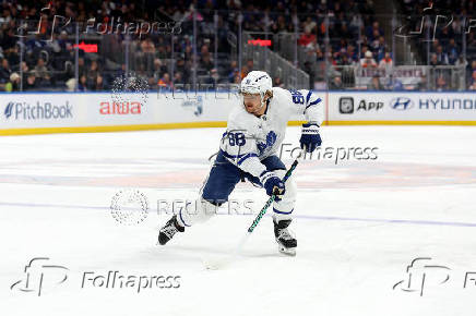 NHL: Toronto Maple Leafs at New York Islanders