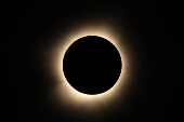 Eclipse total solar  visto na cidade de Jackman nos Estados Unidos