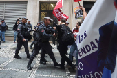 Protesto contra a privatizao da escolas em SP