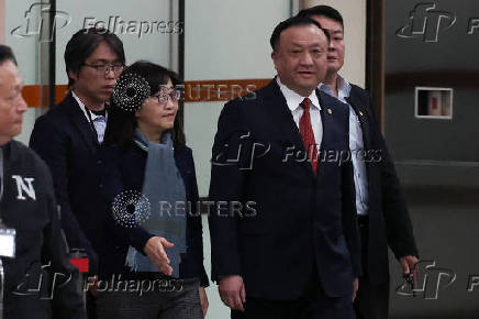 Shanghai Vice Mayor Hua Yuan arrives at Songshan Airport for the annual city forum in Taipei