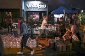 El bar LGBT que dej las copas para atender a los afectados por las inundaciones de Brasil