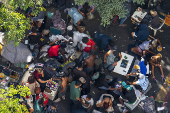 Movimentao de usurios de droga na rua Helvtia, na regio central de So Paulo 