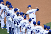 Freeman y Betts producen y los Dodgers ganan en el debut de Ohtani en Los ngeles