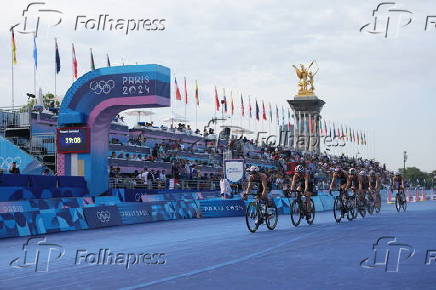 Prova feminina de triatlo nos Jogos de Paris