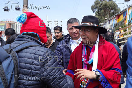 Afines a Luis Arce dicen que defendern la democracia ante 