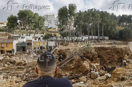 Veinticinco das despus de la dana que cambi sus vidas para siempre, los pueblos del sur de Valencia encaran otro fin de semana de trabajo a destajo