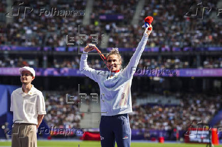 Sara Martnez revalida en Pars la plata de salto de longitud