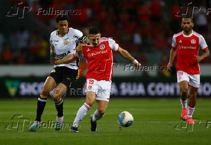 Brasileiro Championship - Internacional v Criciuma