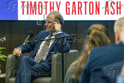 Timothy Garton Ash: 