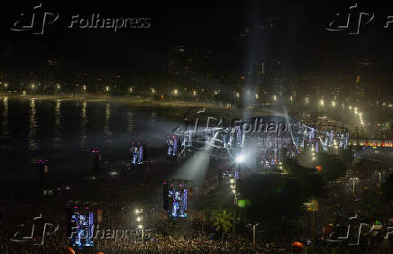 Pblico acompanha show de Madonna em Copacabana