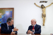 Brazil's President Luiz Inacio Lula da Silva receives Uruguay's President-elect, Yamandu Orsi, in Brasilia