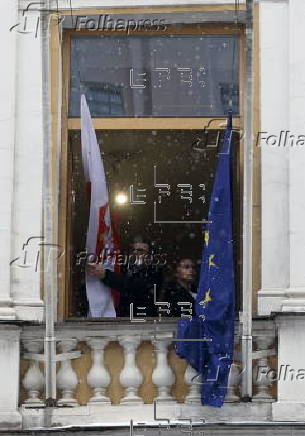 Russia closes Polands consulate in St. Petersburg