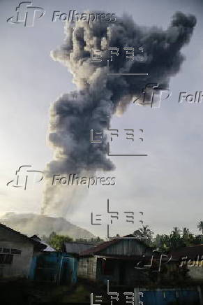 Mount Ibu volcano erupts in Indonesia