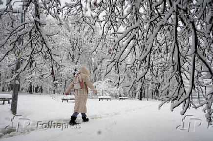 Heavy winter snowfall in Belgrade