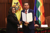 Ente electoral de Bolivia entrega credenciales a los nuevos magistrados electos