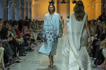 Georges Hobeika - Runway - Paris Fashion Week Womenswear S/S 2025