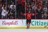 NHL: Pittsburgh Penguins at New Jersey Devils