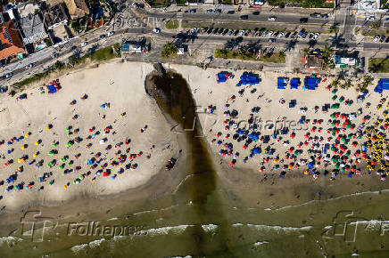 Moradores e turistas relatam casos de virose no Guaruj