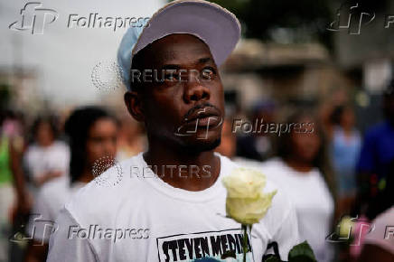 Families of four boys found dead hold vigil, in Guayaquil