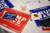 FILE PHOTO: The Wider Image - Behind the curtains: scenes from the US election