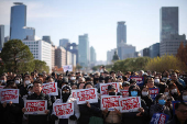 People take part in a rally calling for expelling South Korean President Yoon Suk Yeol in Seoul