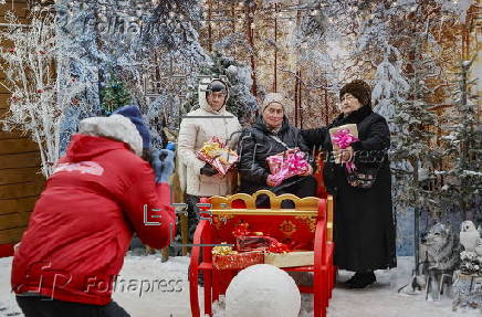 Christmas and New Year preparations in Moscow