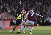 Premier League - Aston Villa v Manchester City