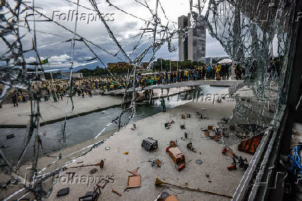 Gabriela Bil recebeu meno honrosa no World Press Photo 