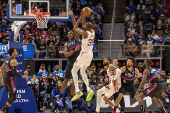 NBA: Phoenix Suns at Detroit Pistons