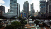 Vista area do bairro de Pinheiros, na avenida Rebouas, em So Paulo 