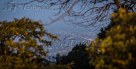 Morro e a igreja de Monserrate