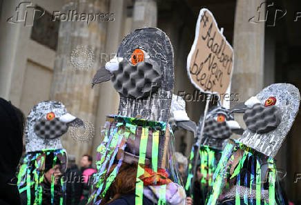 Protest against budget cuts in the culture sector in Berlin