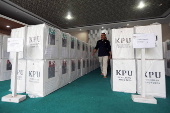 Logistics distribution for the regional government elections in Banda Aceh