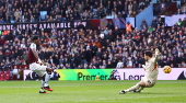 Premier League - Aston Villa v Manchester City