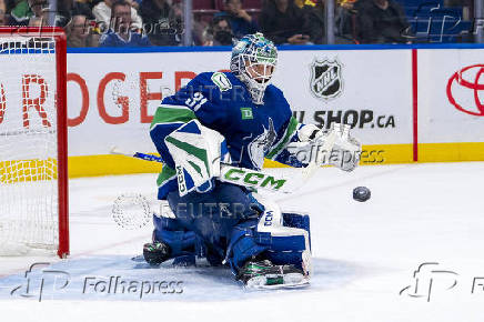 NHL: Calgary Flames at Vancouver Canucks