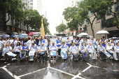 Cadeirantes na manifestao