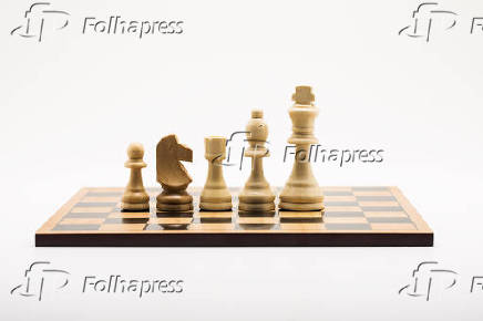 Tabuleiro e peas do jogo de xadrez