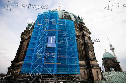 Berlin Cathedral shows loss of substance on the tambour