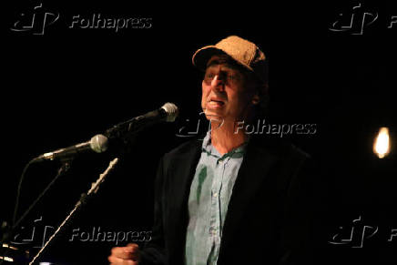 Show de Zeca Baleiro no Sesc-SP