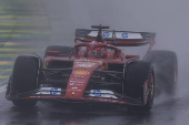 O piloto Charles Leclerc da Ferrari