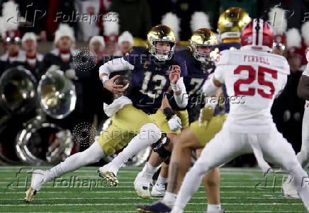 NCAA Football: CFP National Playoff First Round-Indiana at Notre Dame