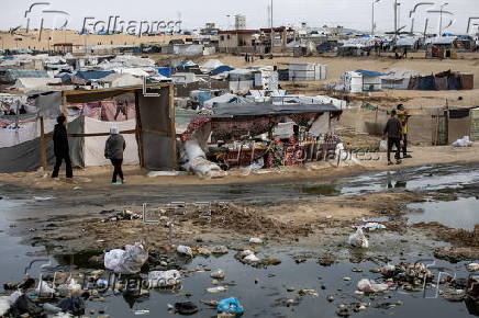 Internally displaced Palestinians in Rafah, southern Gaza
